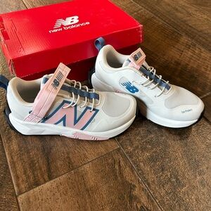 Girls New Balance tennis shoes